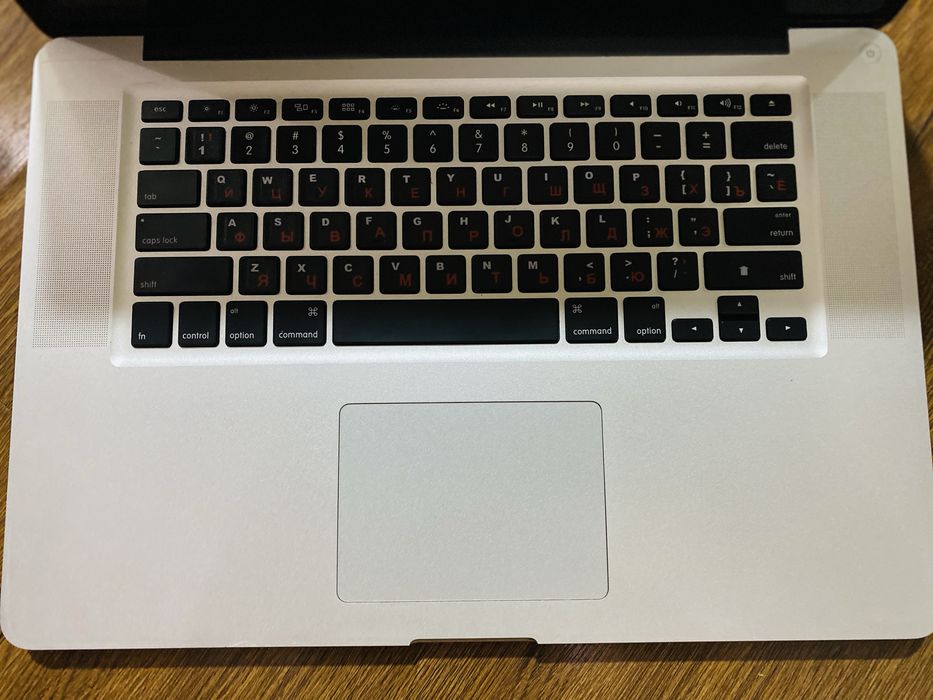 MacBook Pro (15.4 - inch, Late 2011)