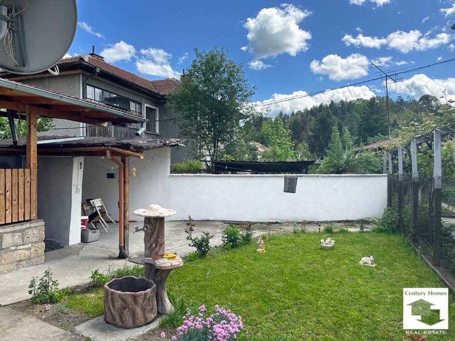 Продава се Къща в Елена - 100 кв.м за 1500 €/кв.м - Снимка #15