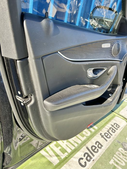 Broască ușă , încuietoare ușă stânga față Mercedes W213