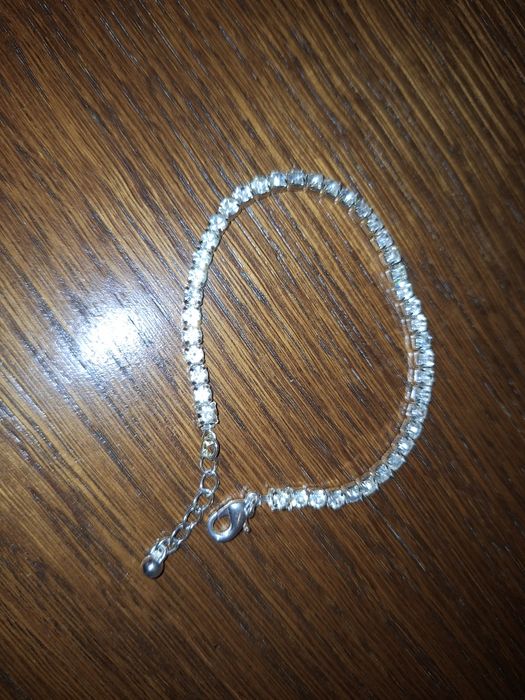 Coliere si bratari de efect