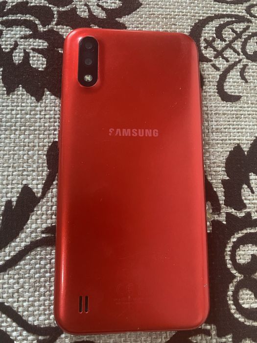 Samsung a01, продаеться
