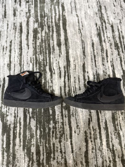 Продаю зимние кроссовки  Nike