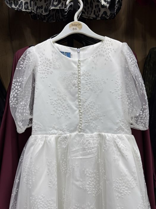 Продам новые платья 116-122см