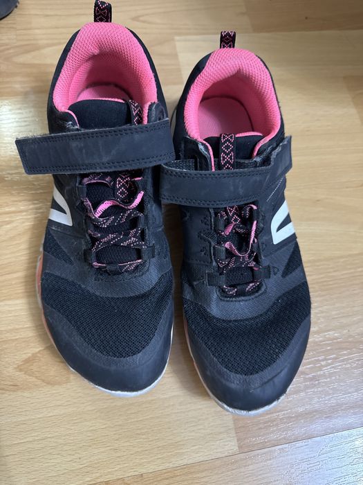 Продам обувь для девочки 34-37р