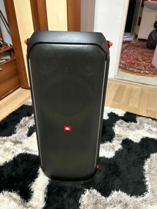 Vând boxa Jbl partybox 710