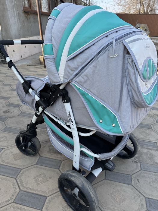 Продам коляску..