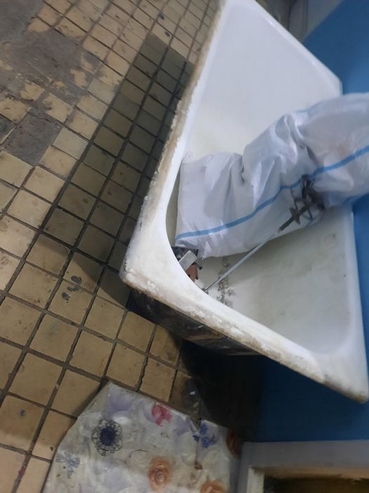 Чугунная ванна продается.