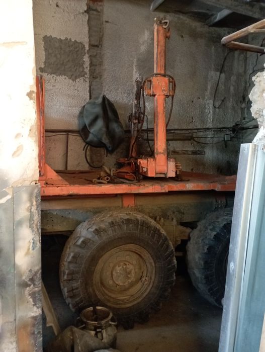 Продам Урал 6×6 роспуск.