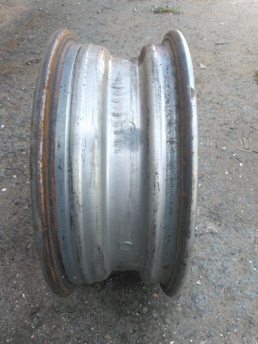 Продам диск на размер 14-15