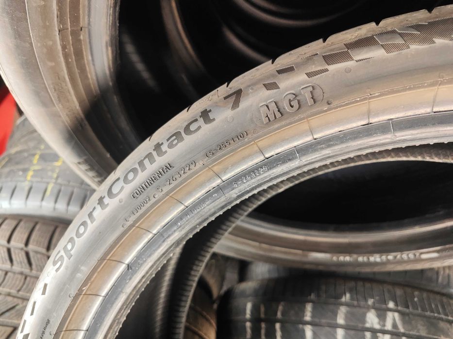 2бр. летни гуми 245/35/21 Continental