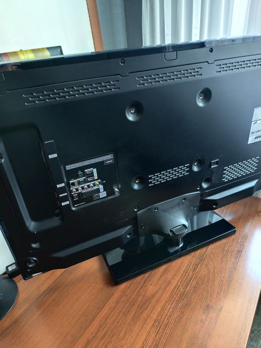 Телевизор Samsung диагональ 40* ( 102 )