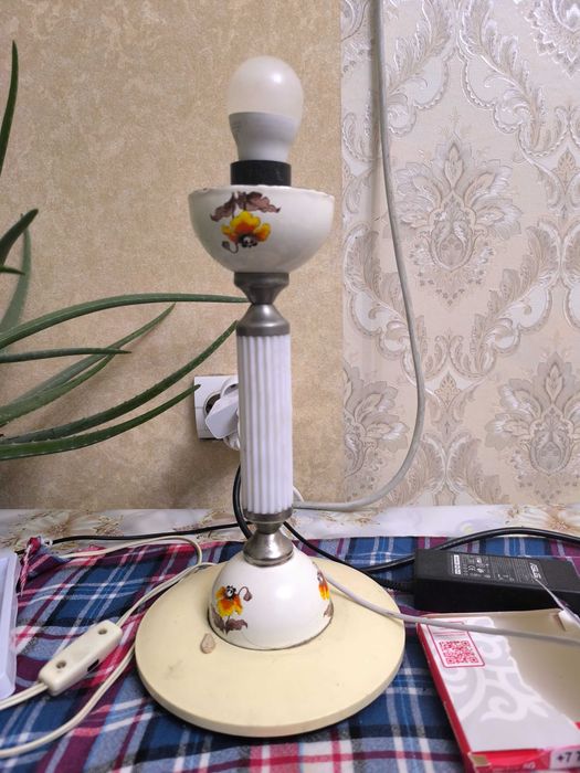 Мебель кресла светильник радио