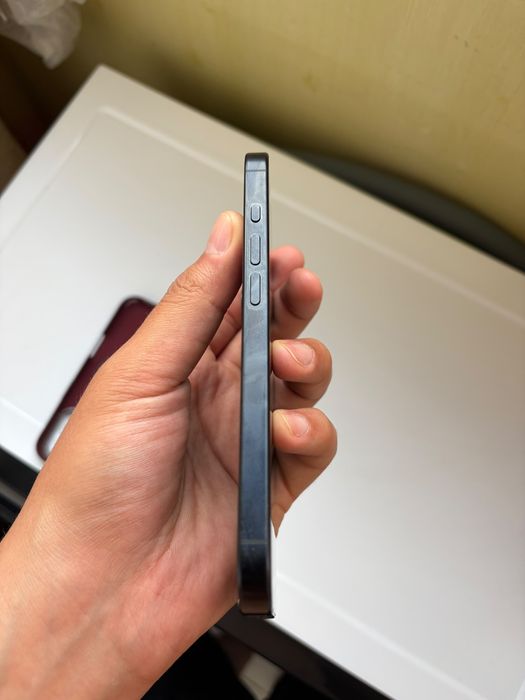 Продам iPhone 16 pro 256 GB Black