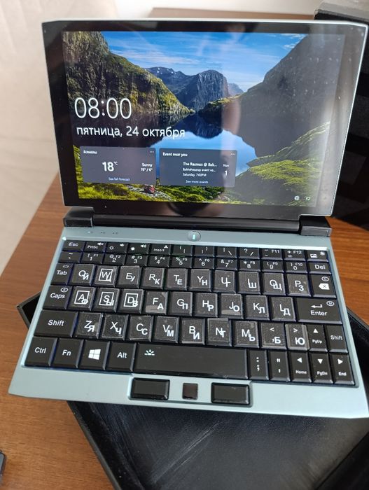 Игровой мини нетбук OneGX