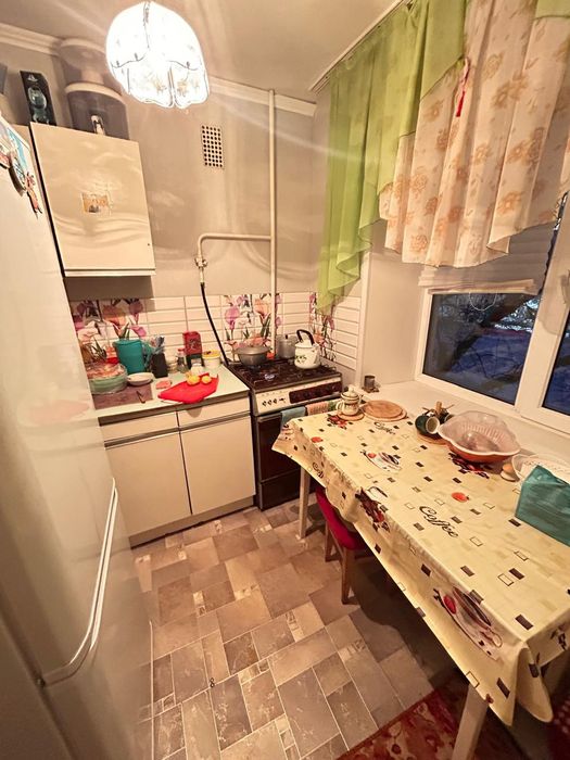 Продам 2 х. кв. 4/5 эт. 1981 гп. 8 мкр