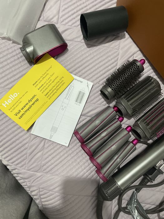Dyson hs01 airwrap
