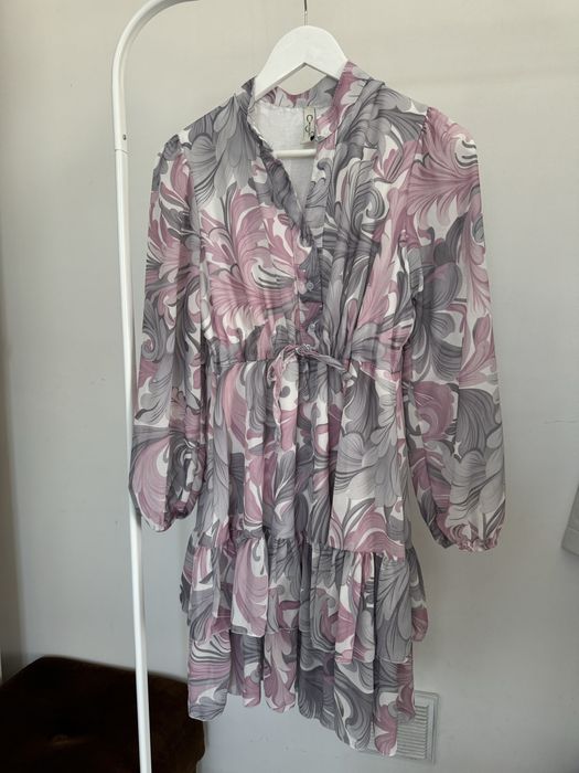 Рокля  в розово и сиво