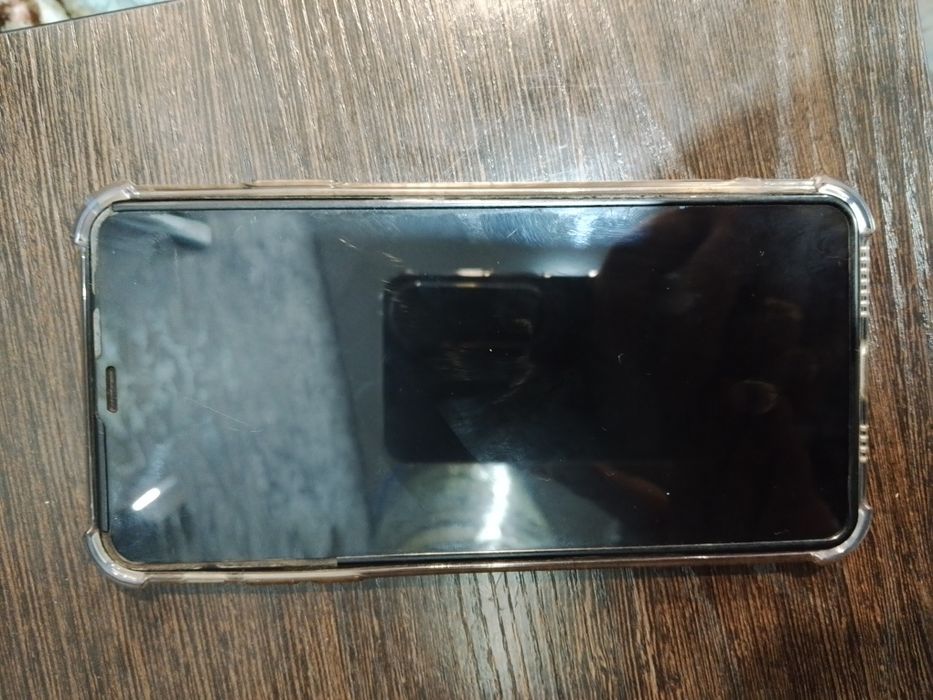 Продам IPhone Xs Max