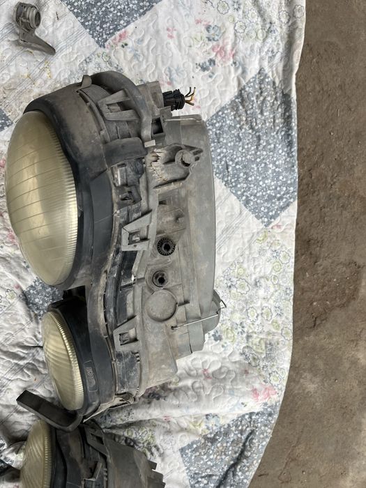 Фара для 210 мерседес