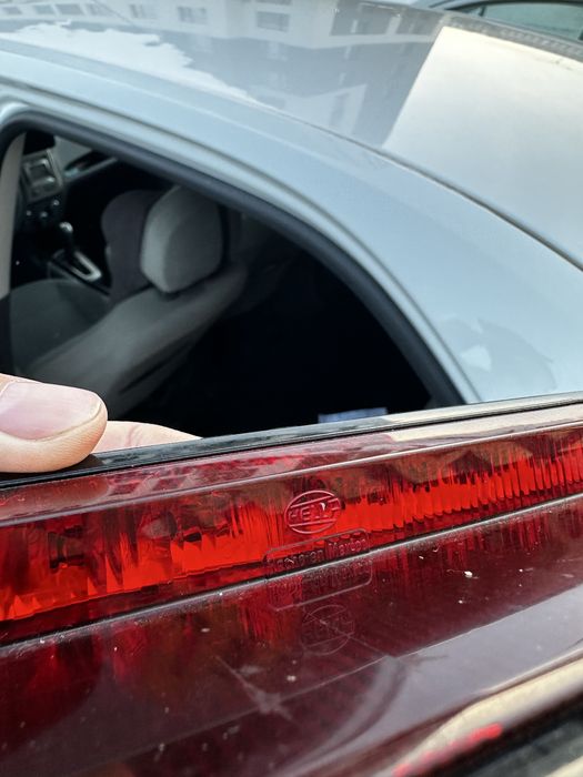 Продам доп стоп и козырек