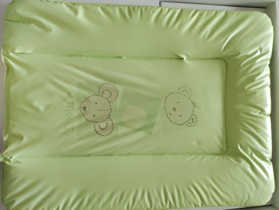 Подарявам Комплект повивалник, подложки и още аксесоари