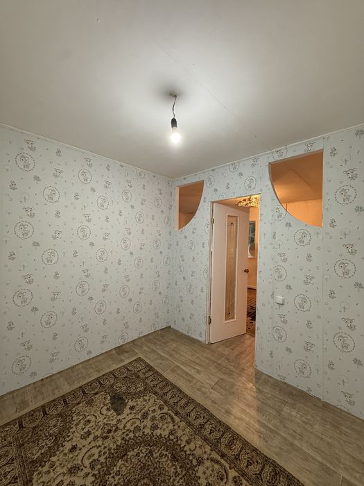 Продам трехкомнатную квартиру