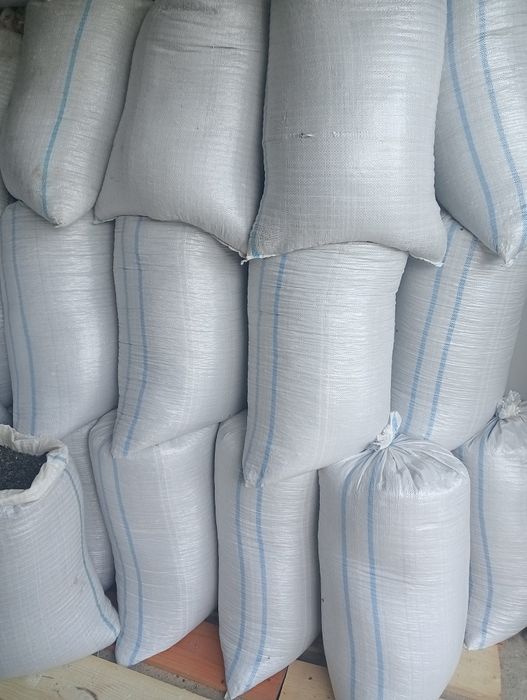 De vânzare floarea soarelui și grâu