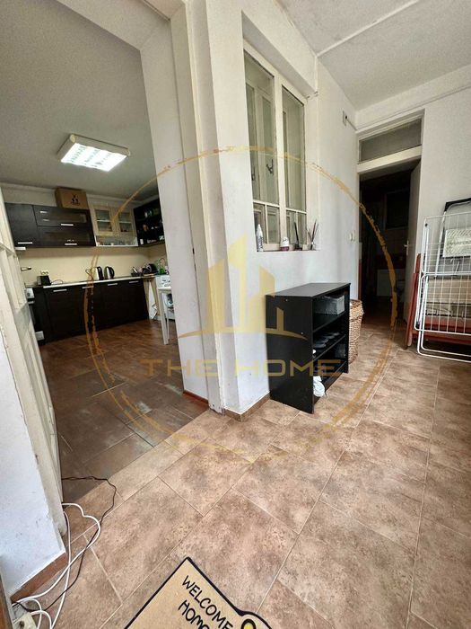 Дава се под наем Тристаен апартамент в Варна, ВИНС - 65 кв.м за 300 € - Снимка #1