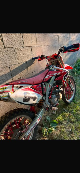 Se vinde crf450r din 2008