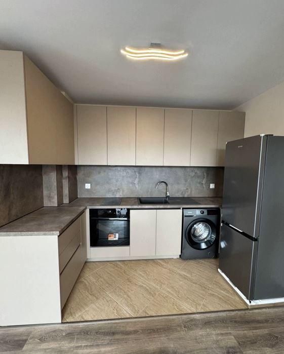 Тристаен апартамент, под наем, кв. Изгрев