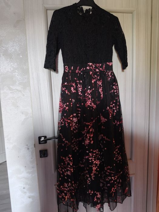 Платье  продам срочно