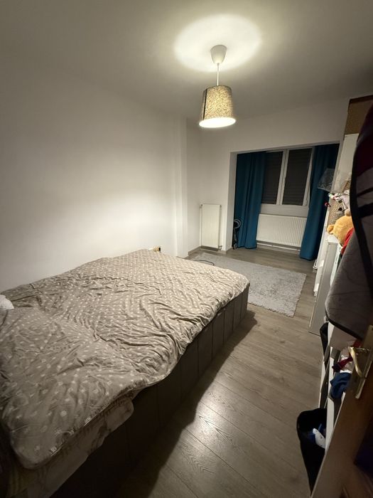 Vand apartament 3 camere, 2 băi, saună, etaj 2 – Str. Venus, Bacău