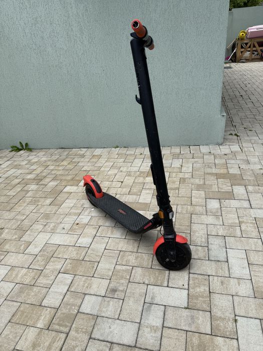 Trotineta electrica ninebot Segway es4