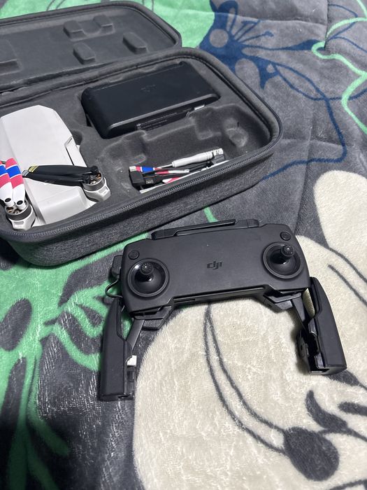Drona dji mavic mini
