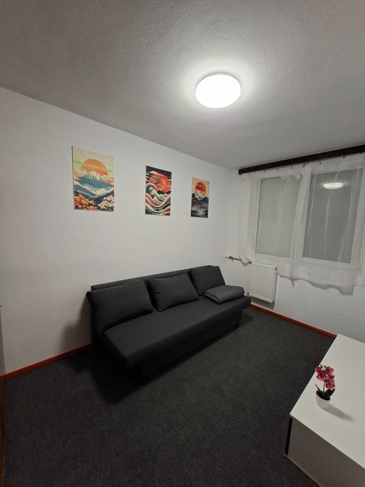Inchiriez apartament 3 camere, Rogerius