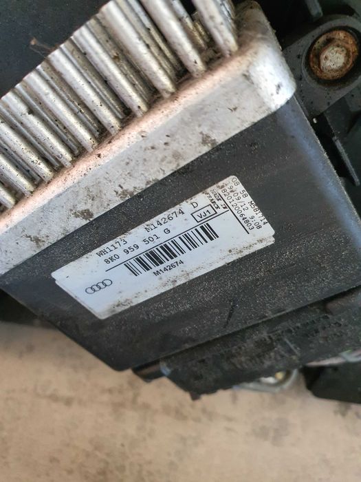 Releu electroventilator Audi A4 B8 20 tdi 2012 cod 8K0959501G