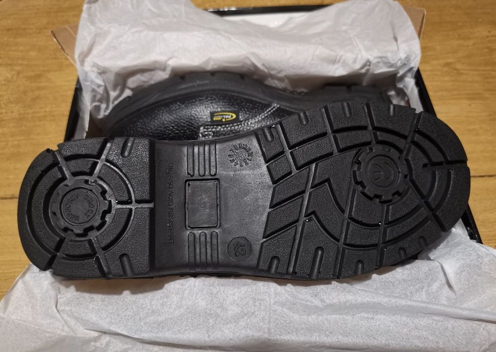 Обувки  N°42 и N°41