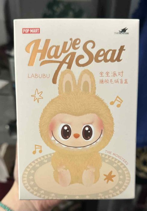 ОРИГИНАЛНИ лабубу Labubu Have a Seat и Labubu Exciting Macaroons
