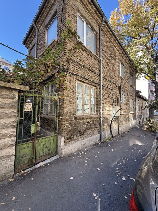 Продава се Етаж от къща в Варна, Базар Левски - 60 кв.м за 1411 €/кв.м - Снимка #14