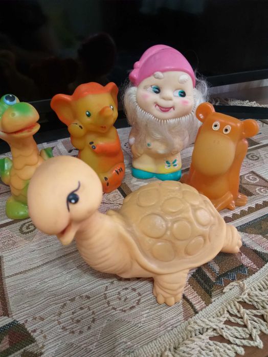 Продам качественные игрушки для купания