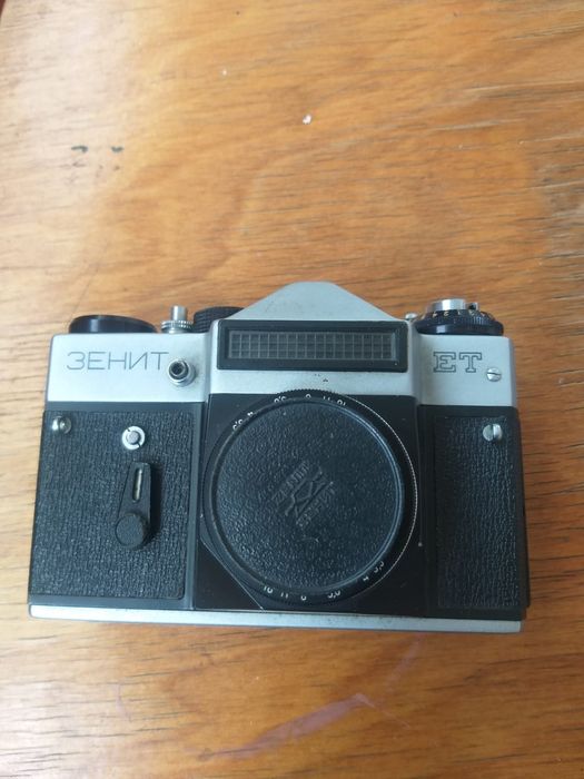Продам фотоаппарат Зенит ЕТ