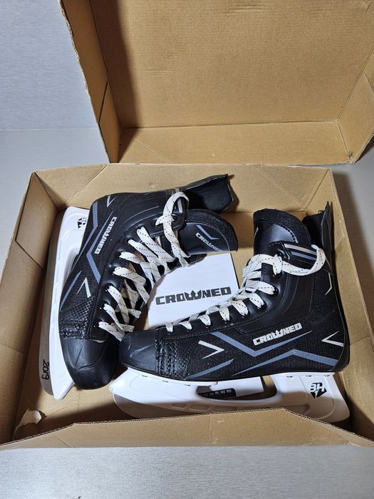 Patine hochei hockey 3019 Crowned, marime 43, lungime interioara 28cm