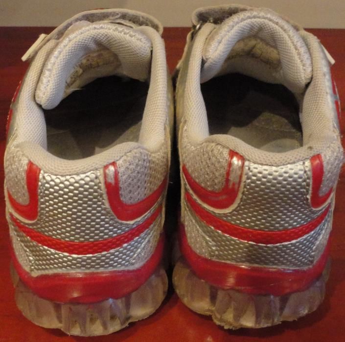 Adidasi copii cu licenta