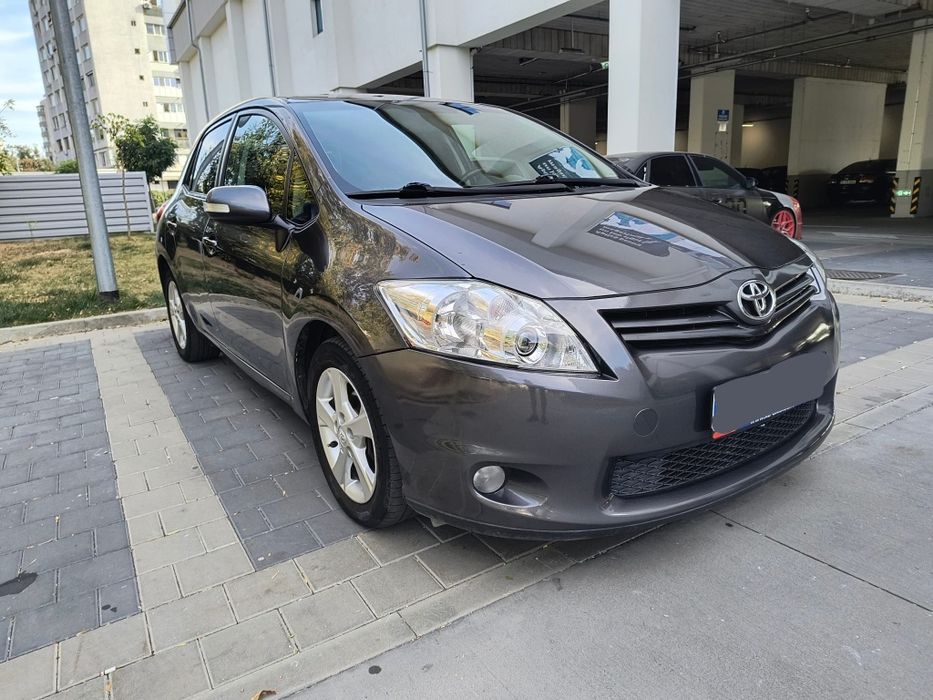 TOYOTA Auris 2011 — imagine 2
