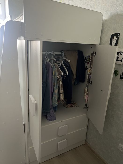 Кровать-чердак белая