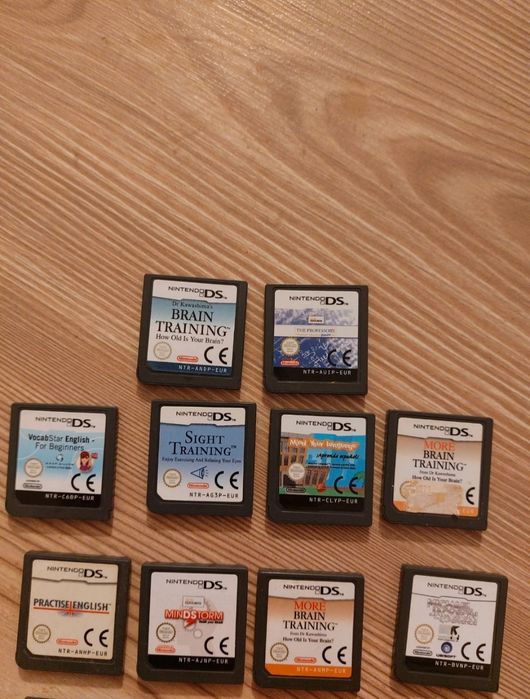 Colecție de Jocuri 22 buc Nintendo DS - Brain Training, Sight Training, Nintendogs și altele!

Nintendo DS - Brain Training, Sight Training