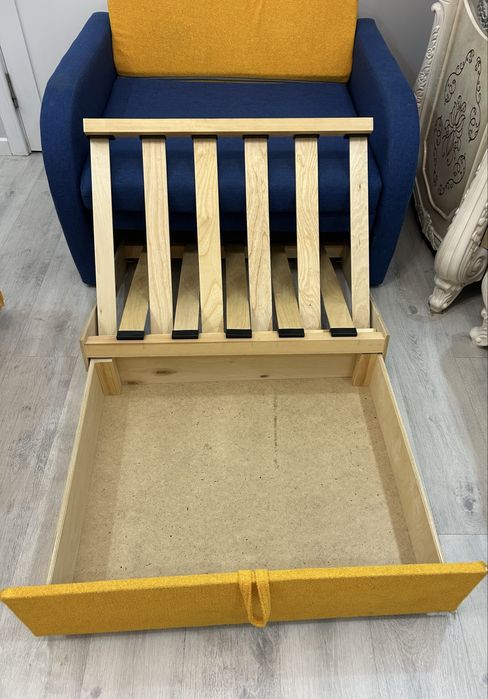 Детский диван. Миньеоны