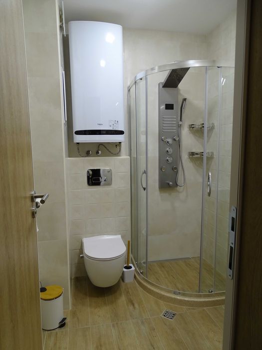 Дава се под наем Двустаен апартамент в Варна, Бриз - 76 кв.м за 816 € - Снимка #12