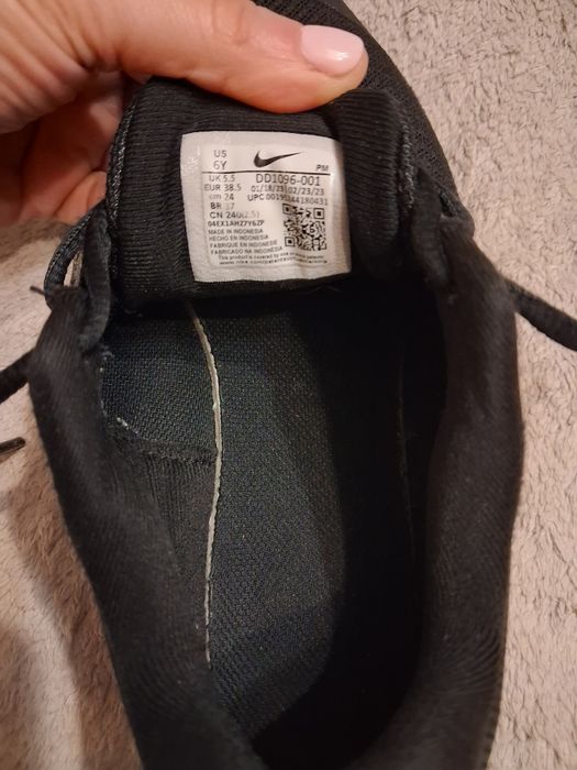 Маратонки Nike размер 38,5