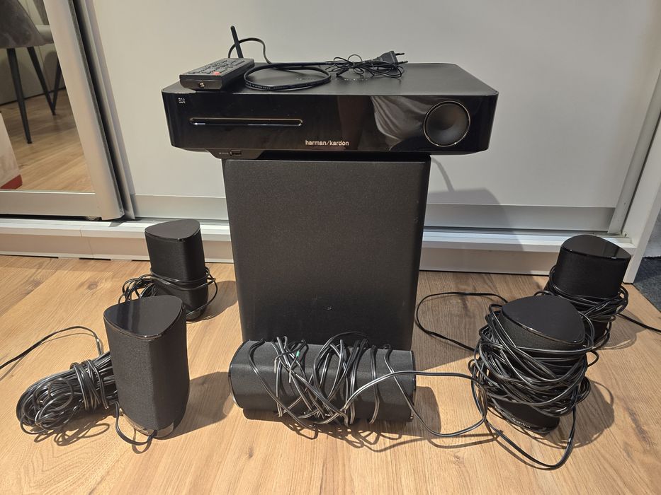 Vând sistem Home Cinema Harman Kardon BDS 535 complet 5.1